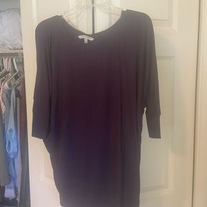 Stretchy 3/4 sleeve shirt